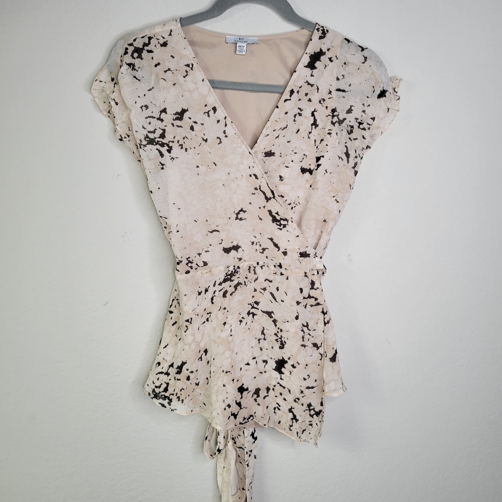 H Halston Wrap Top With Splattered Pattern Size Xs - image 2